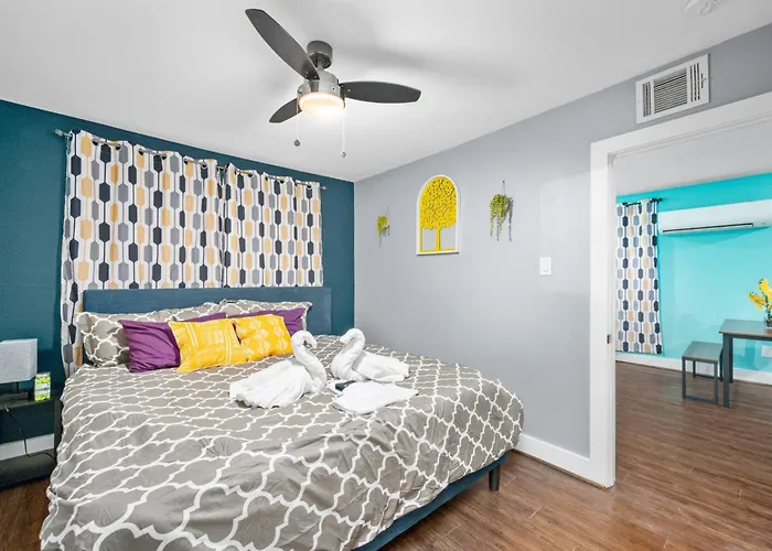 Houston Retreat Near Museums And Stadiums